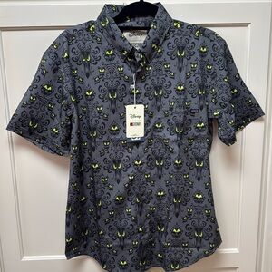 NWT Disney RSVLTS Haunted Mansion “Wall Creeps” shirt